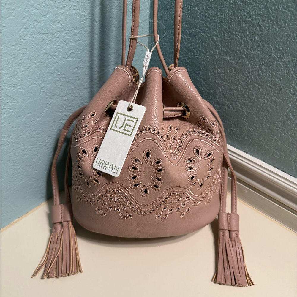 Urban Expressions Elle Bucket Bag Vegan Leather Purse w/ Tassels Blush Pink New